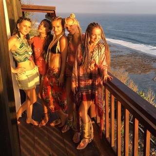 Dara Rolins feet photo thumbnail