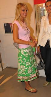 Dara Rolins feet photo thumbnail