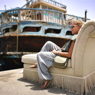 Dara Rolins feet photo thumbnail