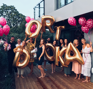 Dara Rolins feet photo thumbnail