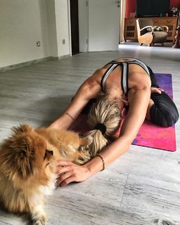 Dara Rolins feet photo thumbnail