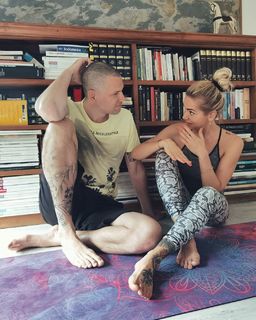 Dara Rolins feet photo thumbnail