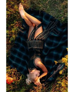 Dara Rolins feet photo thumbnail