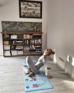 Dara Rolins feet photo thumbnail