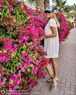 Dara Rolins feet photo thumbnail