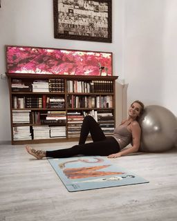 Dara Rolins feet photo thumbnail