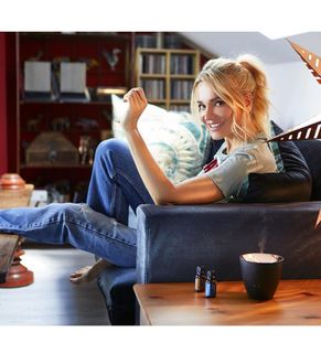 Dara Rolins feet photo thumbnail