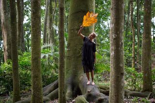 Dara Rolins feet photo thumbnail