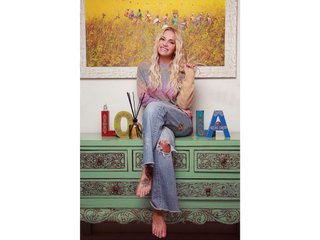 Dara Rolins feet photo thumbnail