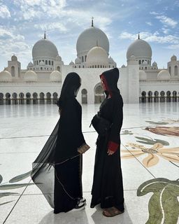 Dara Rolins feet photo thumbnail