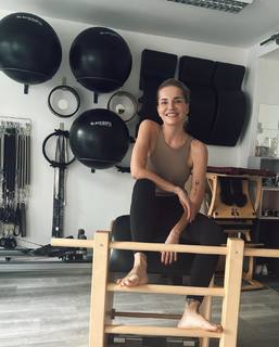 Dara Rolins feet photo thumbnail