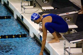 Dara Torres feet photo 9