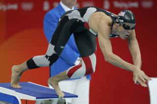 Dara Torres feet photo 4