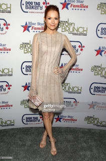 Darby Stanchfield feet photo 2