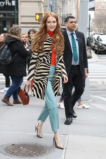 Darby Stanchfield feet photo 5