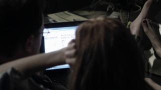 Darby Stanchfield feet photo 3