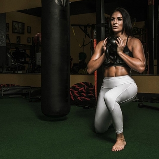 Daria Berenato feet photo thumbnail