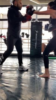 Daria Berenato feet photo thumbnail