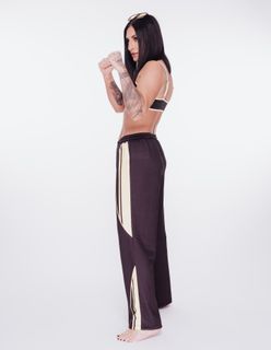 Daria Berenato feet photo 1