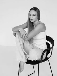 Daria Bilodid feet photo 3