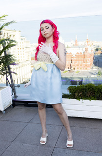 Daria Shikhanova feet photo 1