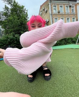 Daria Shikhanova feet photo 4