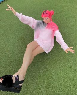 Daria Shikhanova feet photo 2