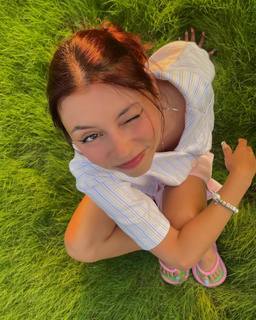 Daria Shikhanova feet photo 12