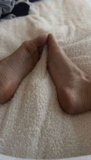 Darla Claire feet photo 8