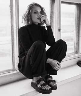 Darya Melnikova feet photo 4