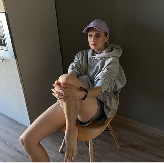Darya Melnikova feet photo 4