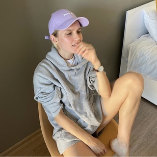 Darya Melnikova feet photo 3