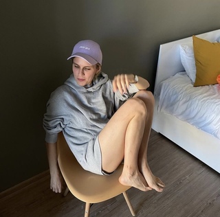 Darya Melnikova feet photo 2