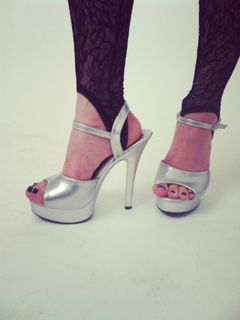 Darya Zoteeva feet photo 3