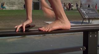 Daryl Hannah feet photo thumbnail