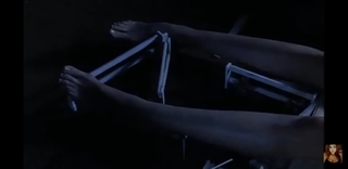 Daryl Hannah feet photo thumbnail