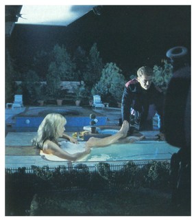 Daryl Hannah feet photo thumbnail
