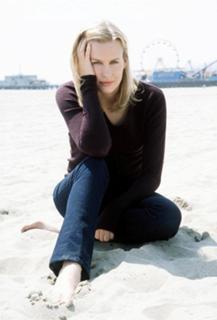 Daryl Hannah feet photo thumbnail