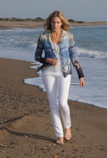 Daryl Hannah feet photo thumbnail