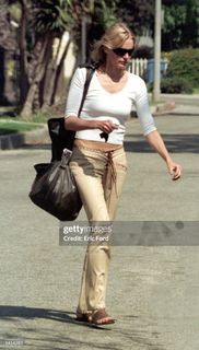 Daryl Hannah feet photo 13