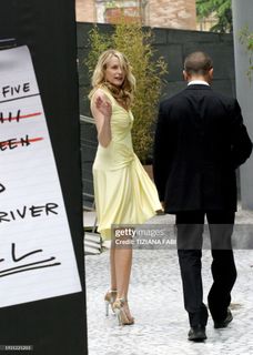 Daryl Hannah feet photo 8