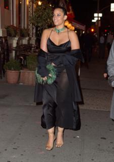 Dascha Polanco feet photo thumbnail