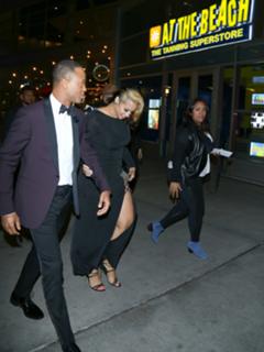 Dascha Polanco feet photo thumbnail