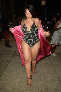 Dascha Polanco feet photo thumbnail