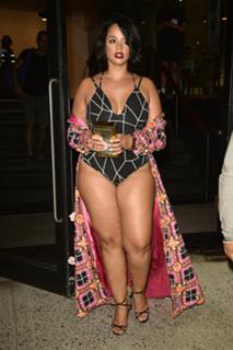 Dascha Polanco feet photo thumbnail
