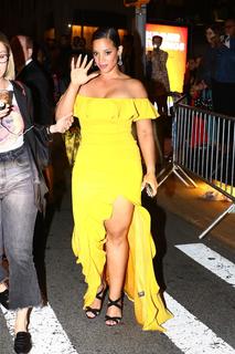 Dascha Polanco feet photo thumbnail