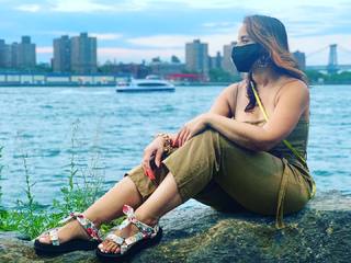 Dascha Polanco feet photo thumbnail