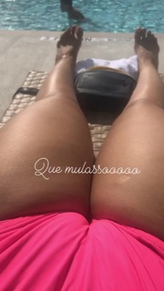 Dascha Polanco feet photo thumbnail