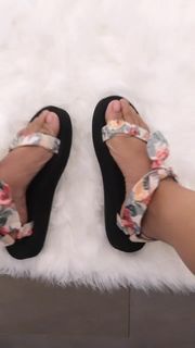 Dascha Polanco feet photo thumbnail
