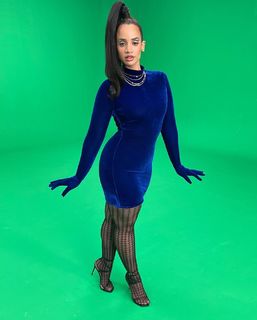 Dascha Polanco feet photo thumbnail